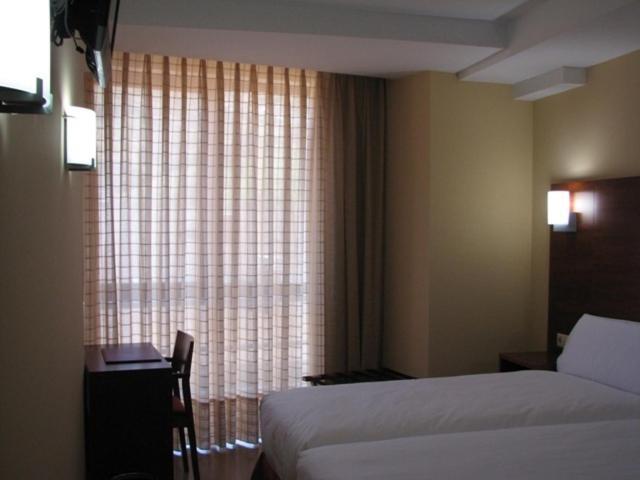 Hotel Ruta De La Plata De Asturias Pola de Lena Camera foto